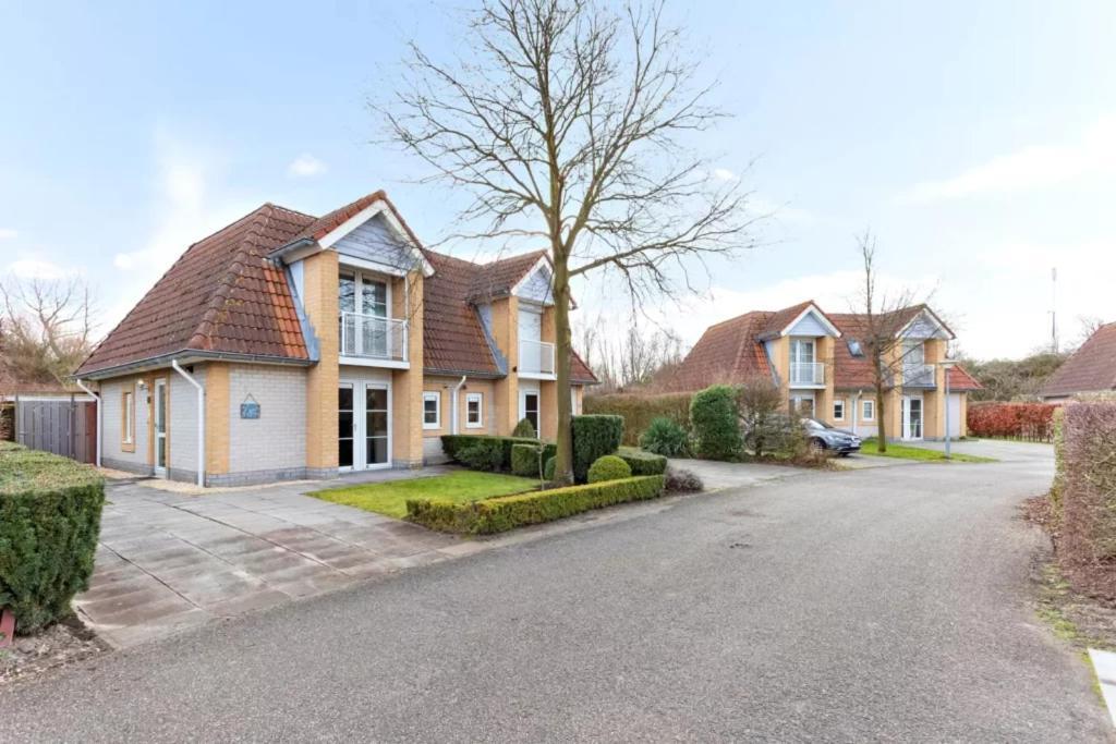 Vakantiehuis Met Luxe Tuin Dichtbij Het Strand Kamperland Esterno foto