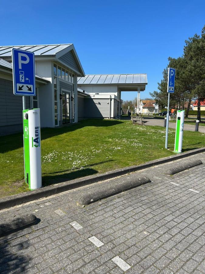 Vakantiehuis Met Luxe Tuin Dichtbij Het Strand Kamperland Esterno foto